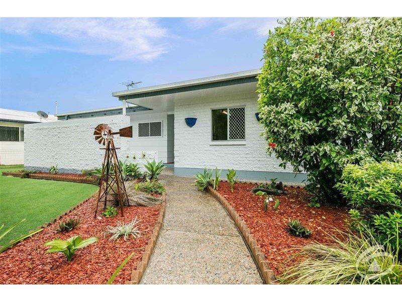 11 Maina Street, Woree QLD 4868