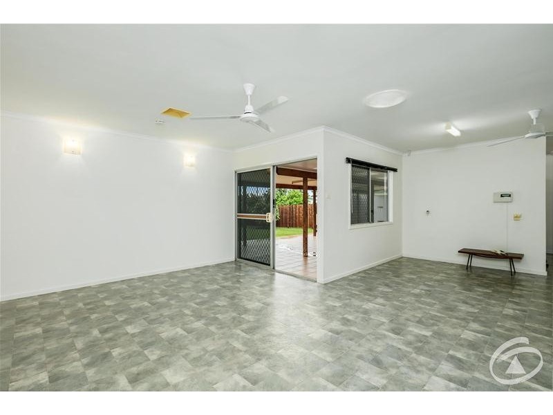 11 Maina Street, Woree QLD 4868