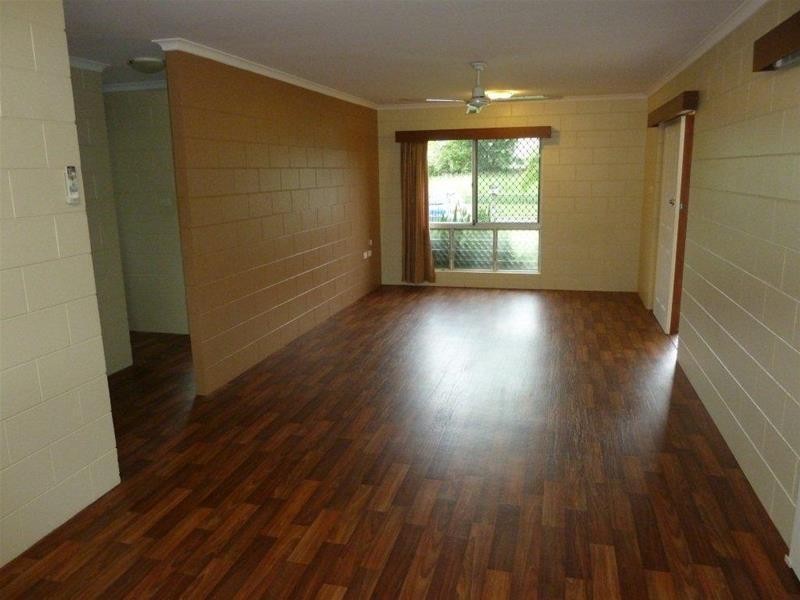 2/15 Mahogany Street, Manoora QLD 4870