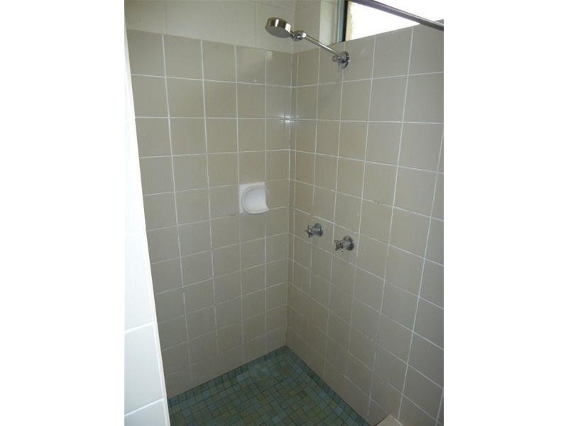 2/15 Mahogany Street, Manoora QLD 4870