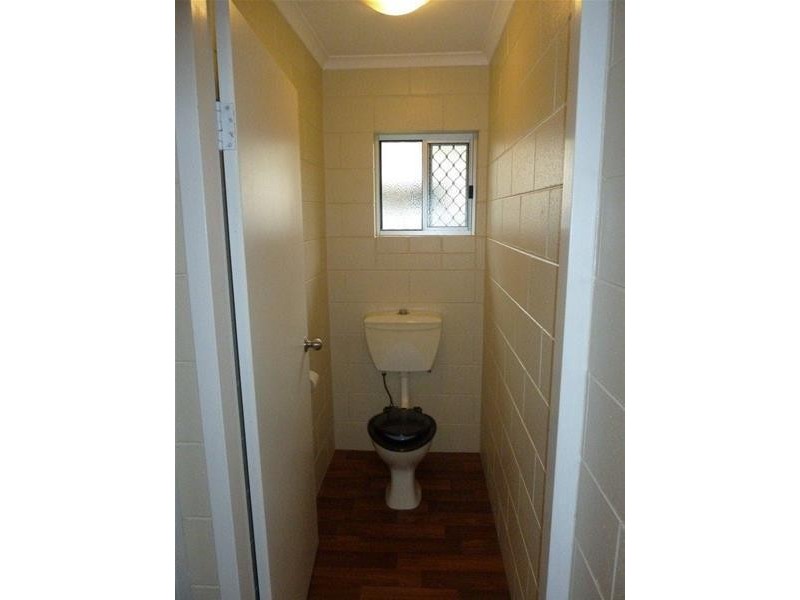 2/15 Mahogany Street, Manoora QLD 4870