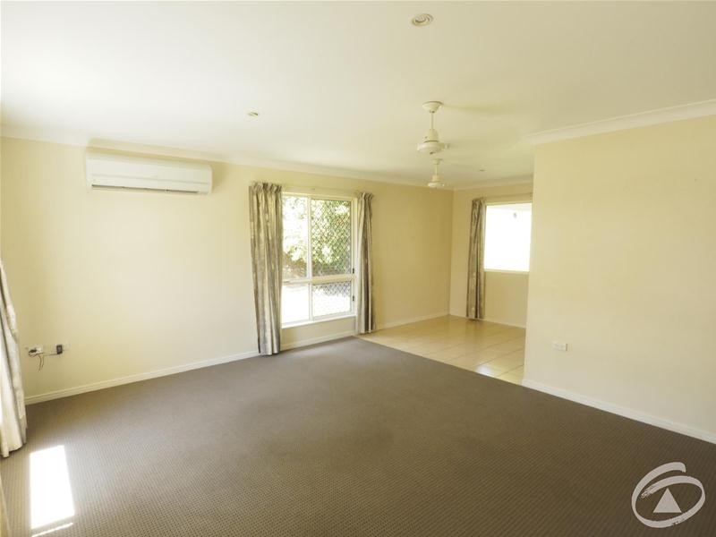 6 Gavin Hamilton Close, Redlynch QLD 4870