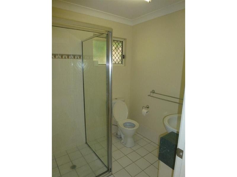 6 Gavin Hamilton Close, Redlynch QLD 4870