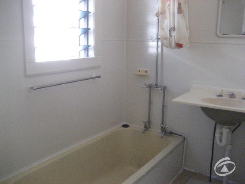 293 McLeod Street, Cairns North QLD 4870