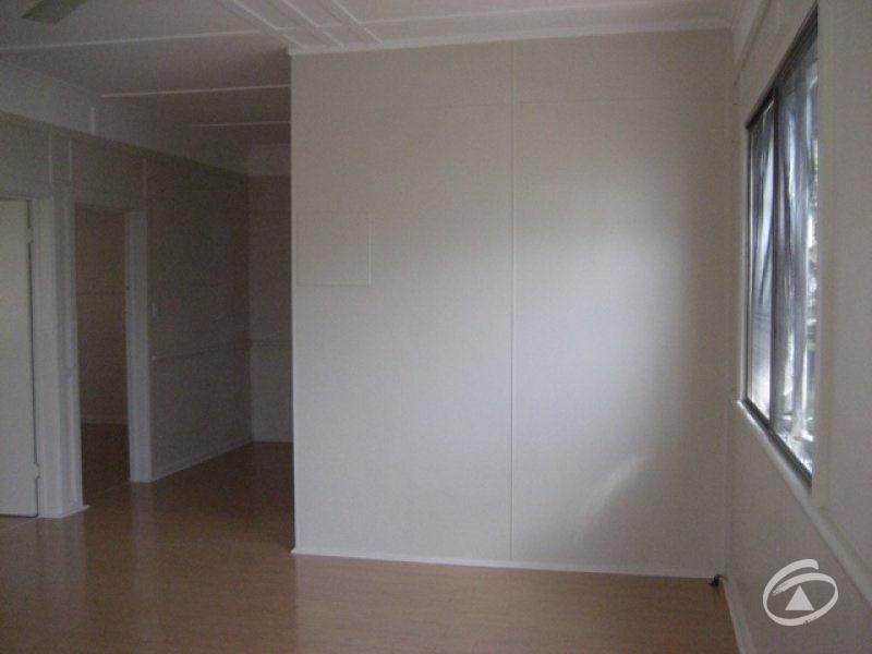 293 McLeod Street, Cairns North QLD 4870