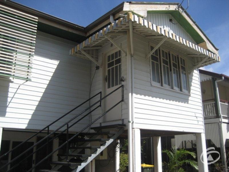 293 McLeod Street, Cairns North QLD 4870
