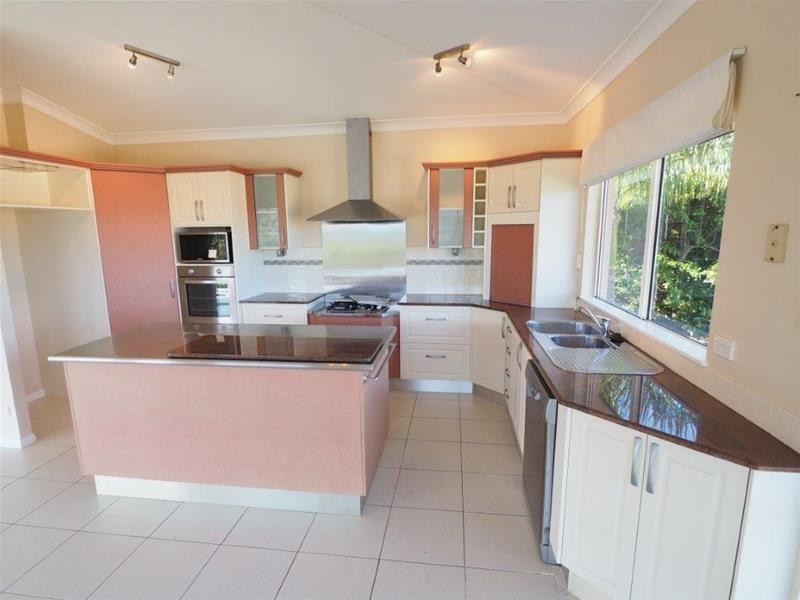 79 Nolan Street, Whitfield QLD 4870