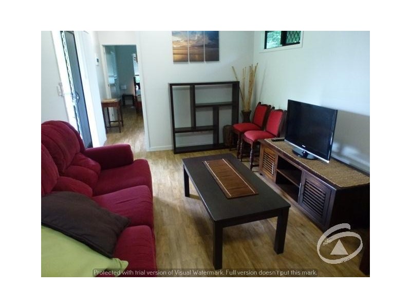 52 Waite  Street, Machans Beach QLD 4878