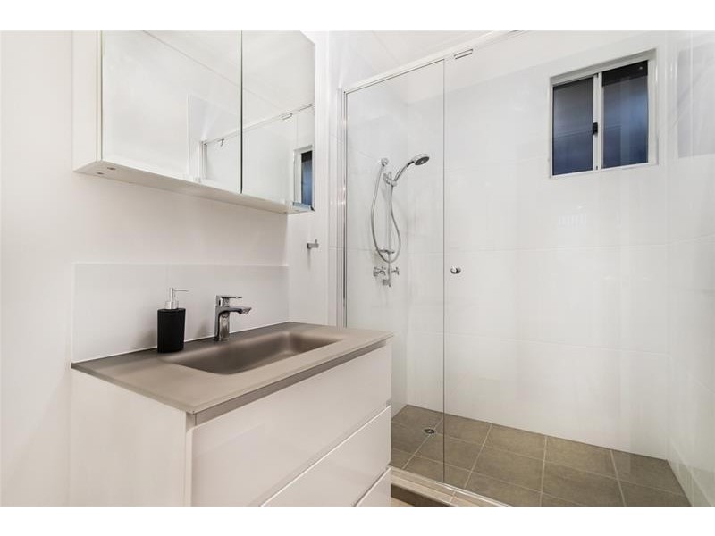 31 Cairns Street, Cairns North QLD 4870