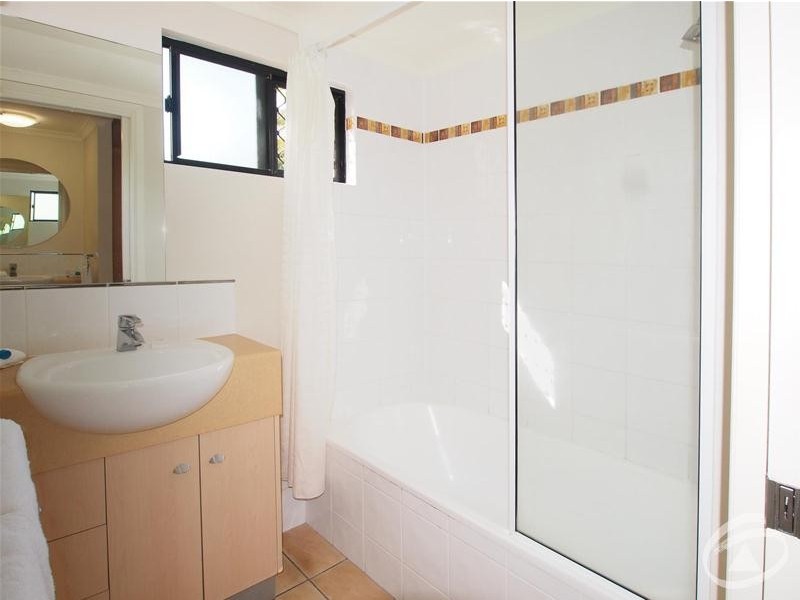 14/37-39 Digger Street, Cairns North QLD 4870