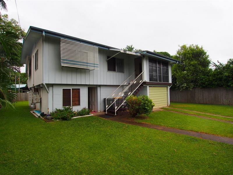 87 Mayers Street, Manoora QLD 4870