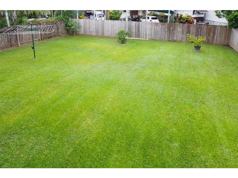 87 Mayers Street, Manoora QLD 4870