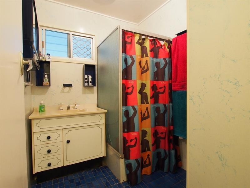 87 Mayers Street, Manoora QLD 4870