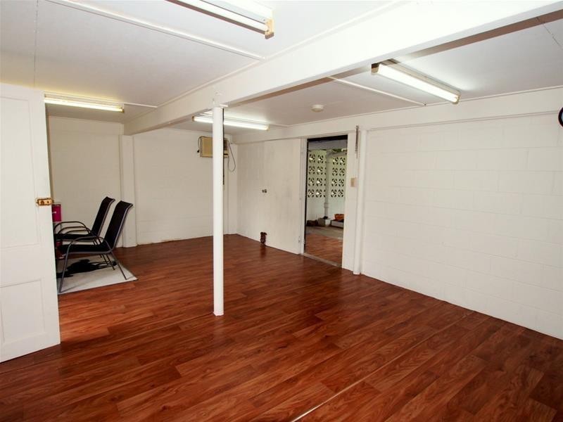 87 Mayers Street, Manoora QLD 4870