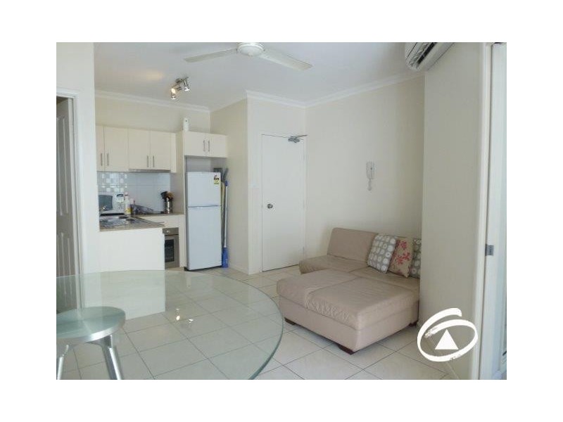 8A/210 Grafton Street, Cairns North QLD 4870