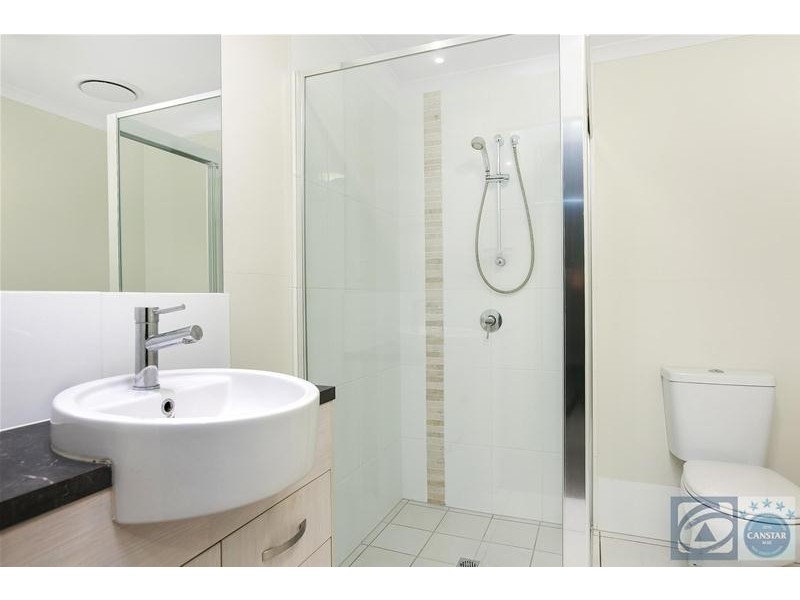 21/9-11 Mclean Street, Cairns North QLD 4870