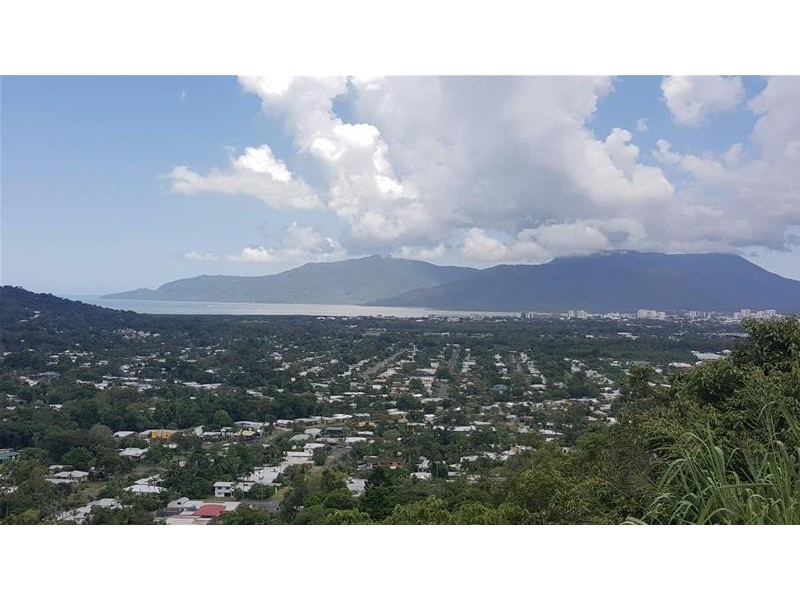 50-52 The Peak, Brinsmead QLD 4870