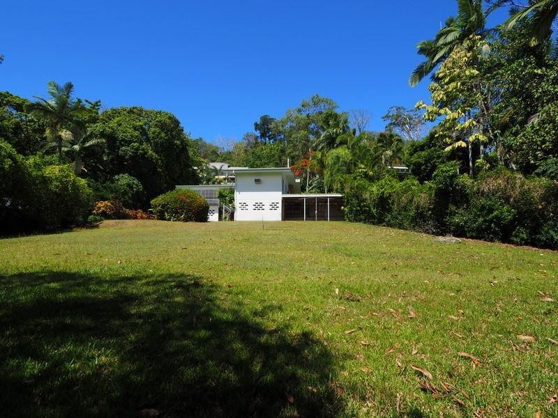 13 Ray Street, Yorkeys Knob QLD 4878