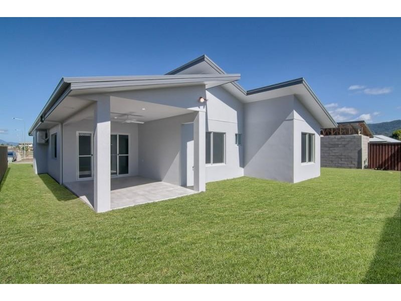 13 Bluecove Circuit, Trinity Park QLD 4879