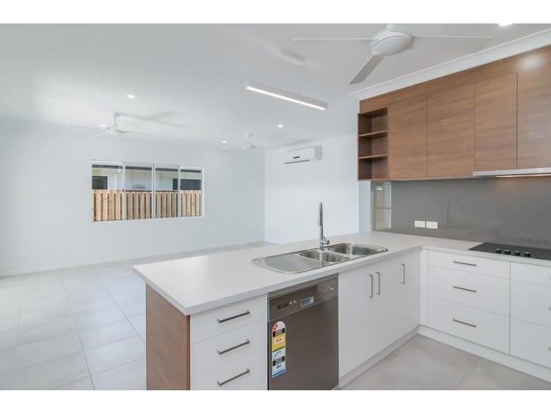 13 Bluecove Circuit, Trinity Park QLD 4879