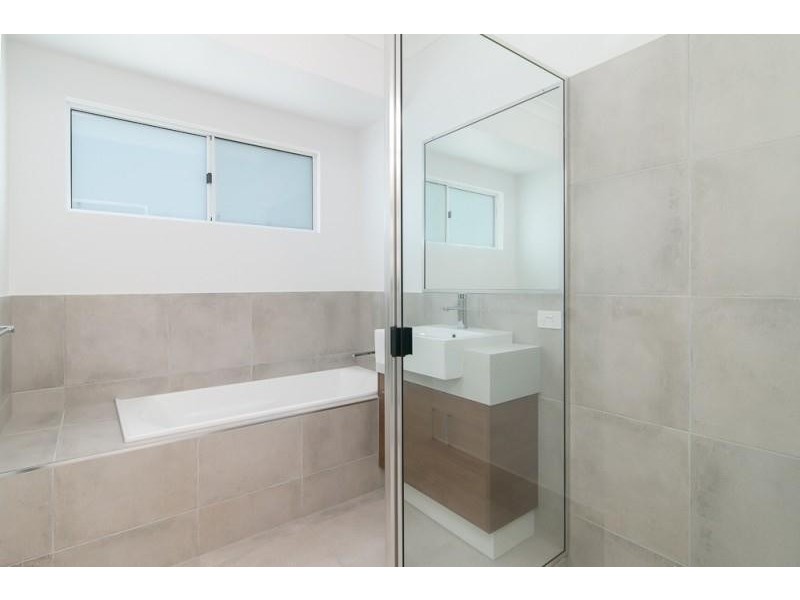 13 Bluecove Circuit, Trinity Park QLD 4879