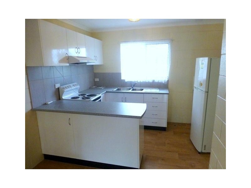 8/73-75 Toogood Road, Woree QLD 4868