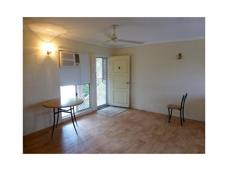 8/73-75 Toogood Road, Woree QLD 4868