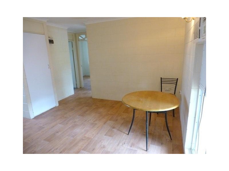 8/73-75 Toogood Road, Woree QLD 4868