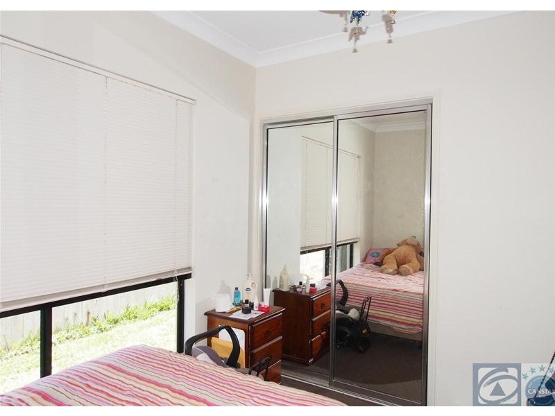 6 Rothesay Bend, Trinity Park QLD 4879