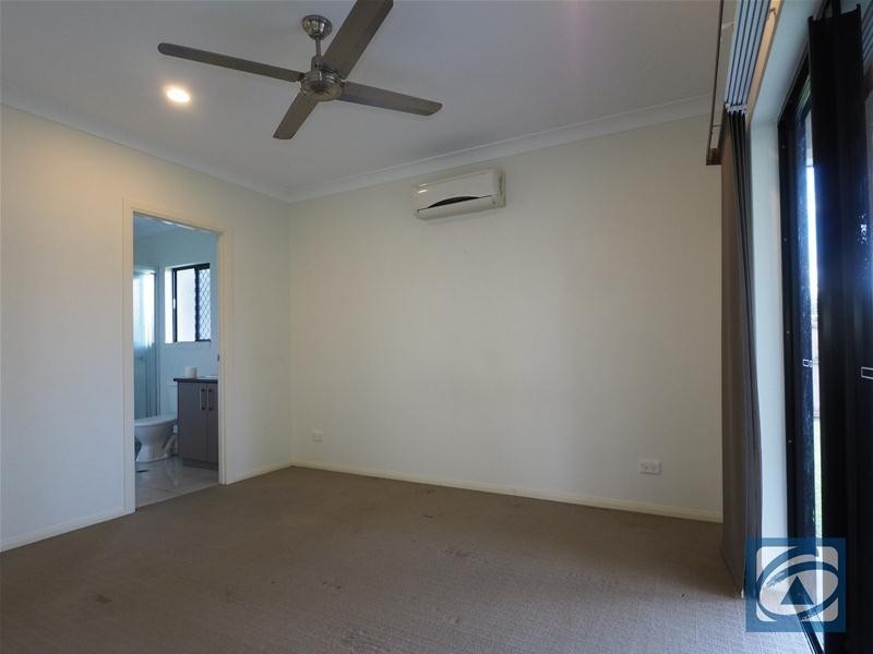 165 Timberlea  Drive, Bentley Park QLD 4869