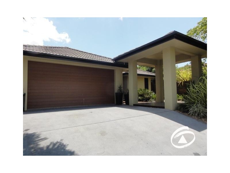 10 Bushlark Place, Smithfield QLD 4878