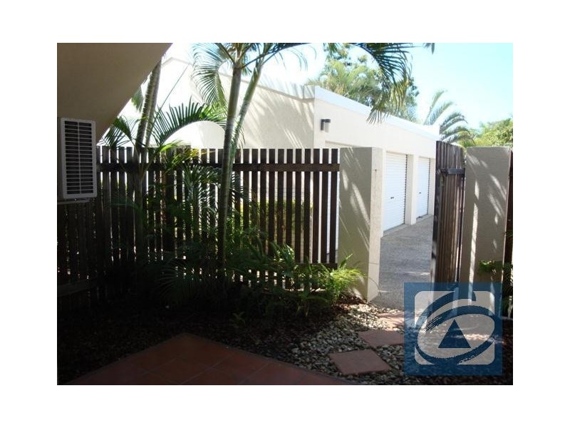 2/16 Ingham Court, Mooroobool QLD 4870