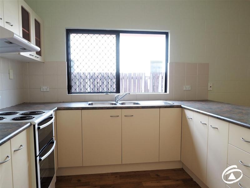 13a Rafferty Street, White Rock QLD 4868