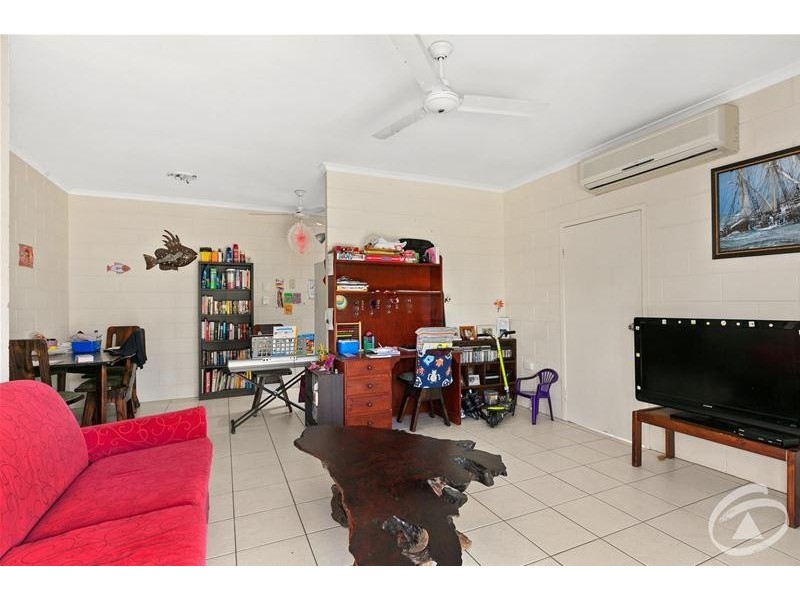 9 Lenora Close, Woree QLD 4868