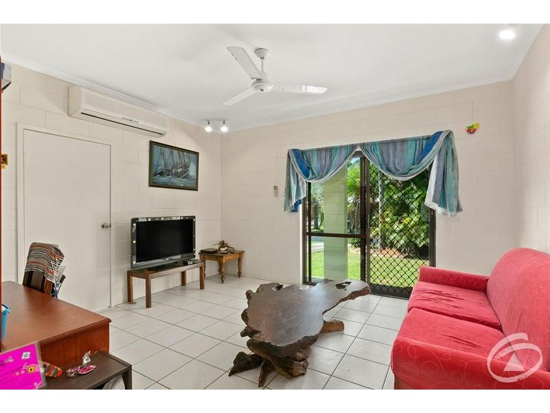 9 Lenora Close, Woree QLD 4868