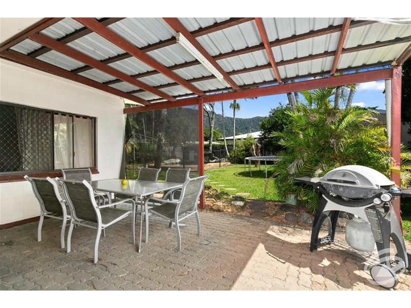 9 Lenora Close, Woree QLD 4868