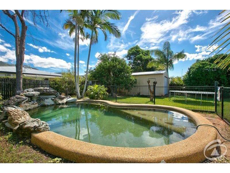 9 Lenora Close, Woree QLD 4868