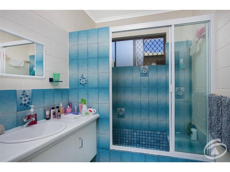 9 Lenora Close, Woree QLD 4868