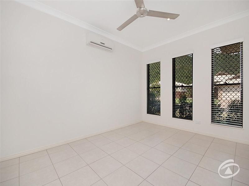 4 Scaglioni Street, Redlynch QLD 4870