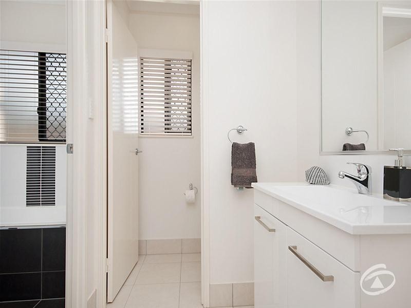 4 Scaglioni Street, Redlynch QLD 4870