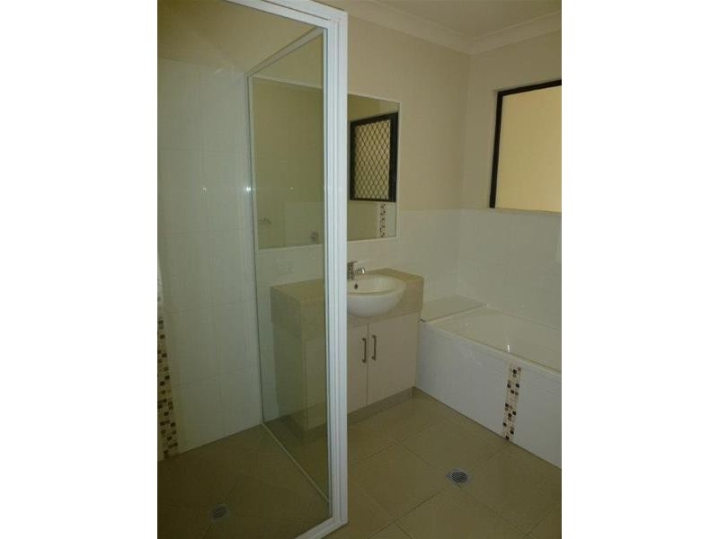 16/21-29 Giffin Road, White Rock QLD 4868