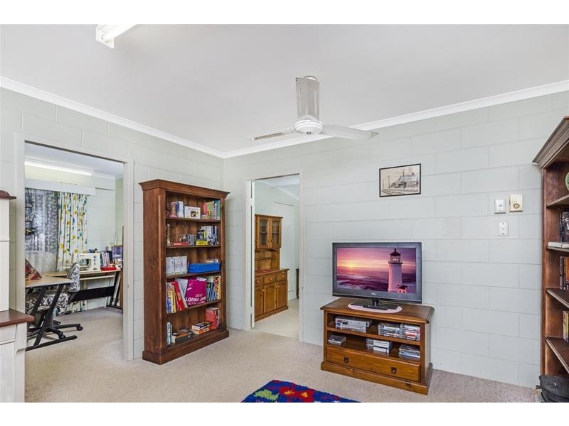 5 McKinlay Street, Whitfield QLD 4870