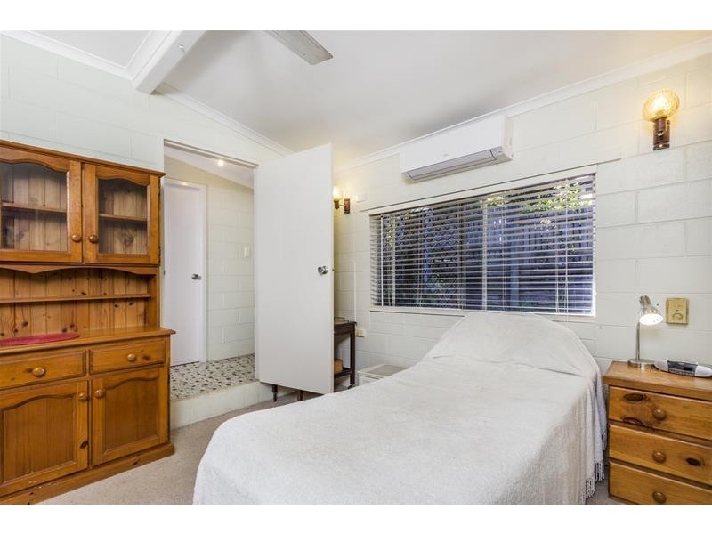 5 McKinlay Street, Whitfield QLD 4870