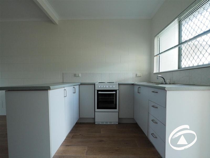 2/4 Atlantic Close, White Rock QLD 4868