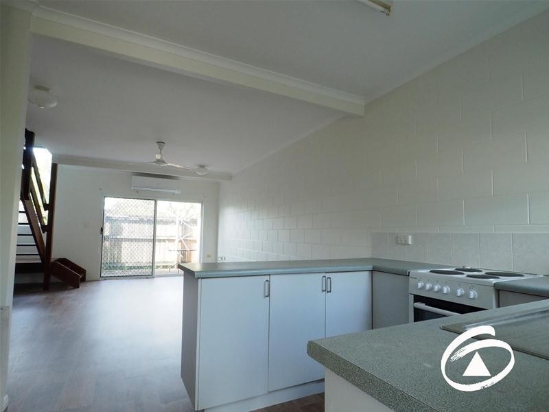 2/4 Atlantic Close, White Rock QLD 4868