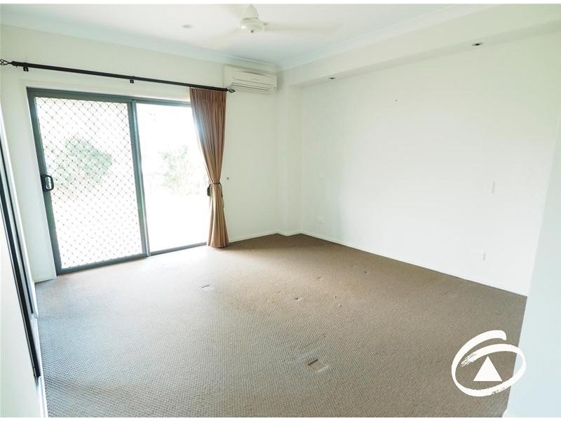 15 Elphinstone Street, Kanimbla QLD 4870