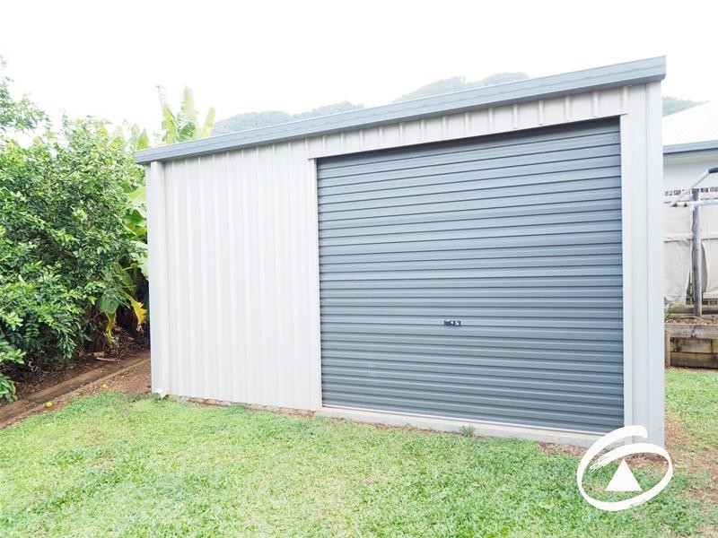 15 Elphinstone Street, Kanimbla QLD 4870