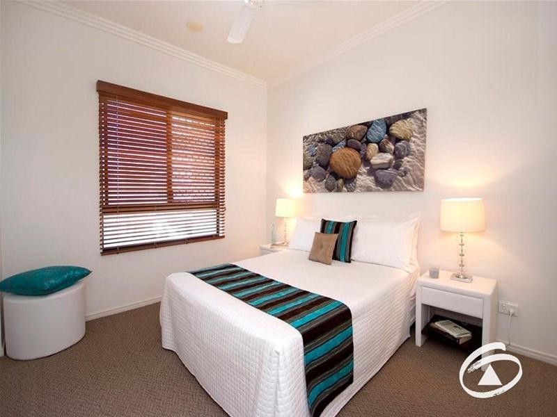 501/3 Abbott Street, Cairns City QLD 4870