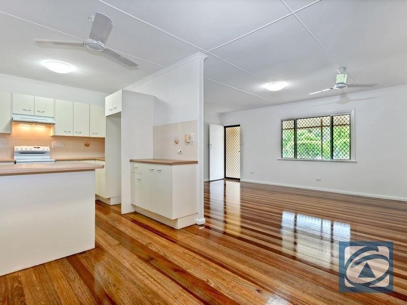 48 Upper Perkins Street, Manoora QLD 4870