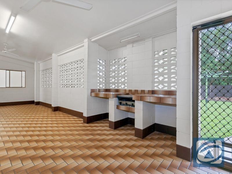 48 Upper Perkins Street, Manoora QLD 4870